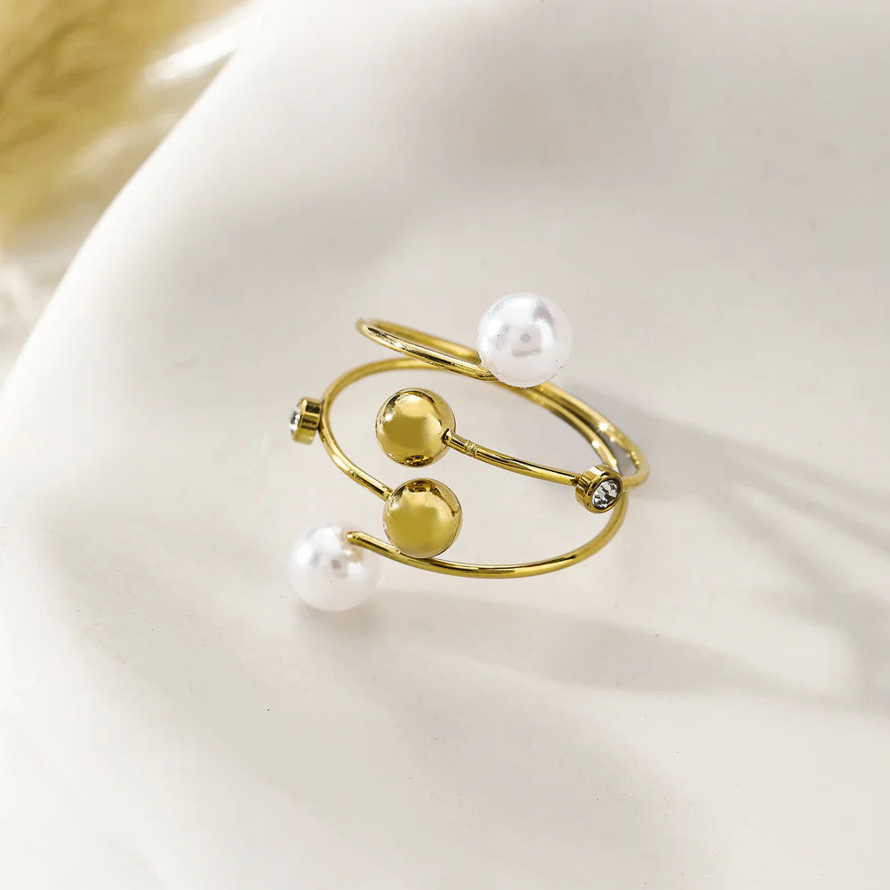 Bague fine lignes dorées avec strass et perle