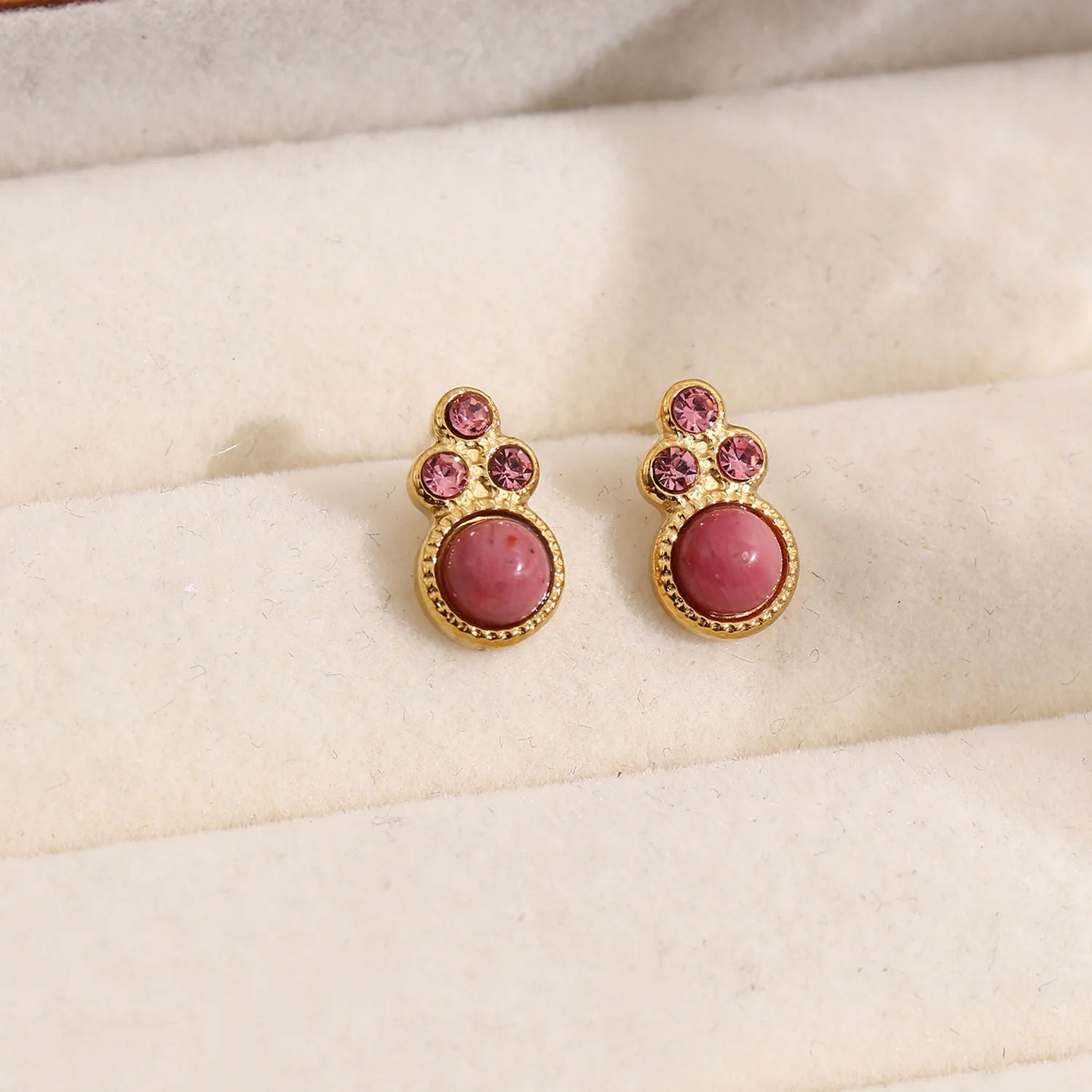 Boucles d'oreilles puces d'oreilles rose