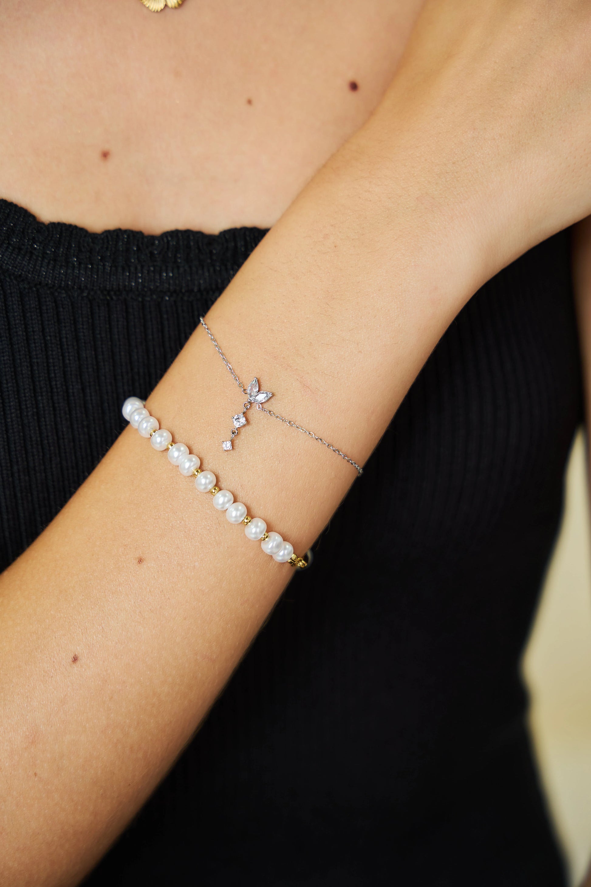 Bracelet doré mi jonc mi perle