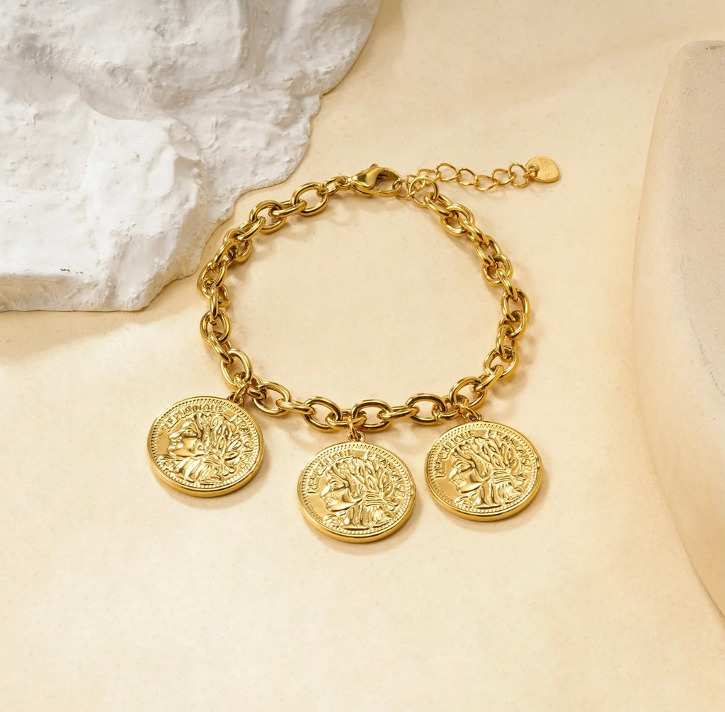 Bracelet chaîne dorée à pampilles médaillons gravés style pièce antique